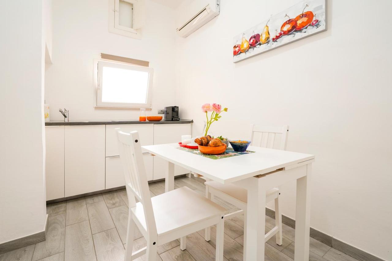 I 20 Archi Apartments Monopoli Bagian luar foto